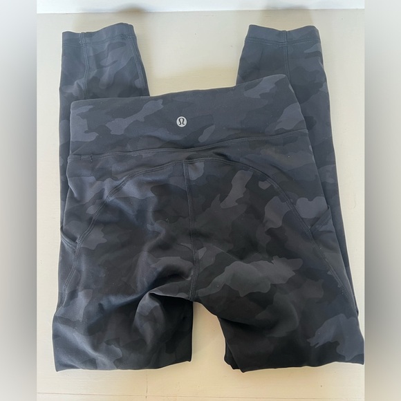 Lululemon Leggings Size 4 - Picture 2 of 4
